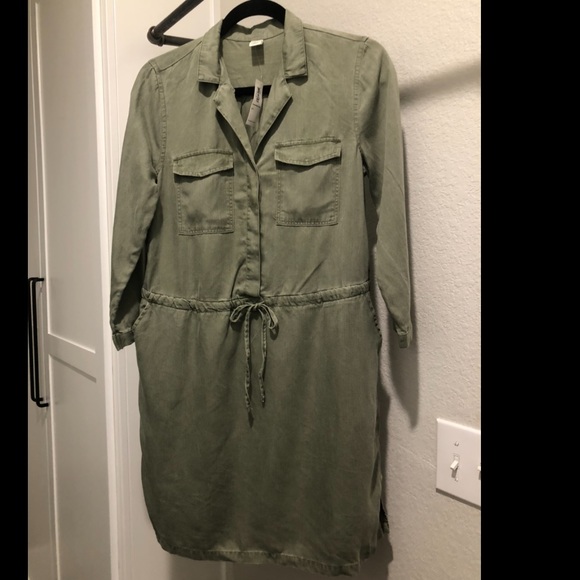 Old Navy Dresses & Skirts - Utility Dress!